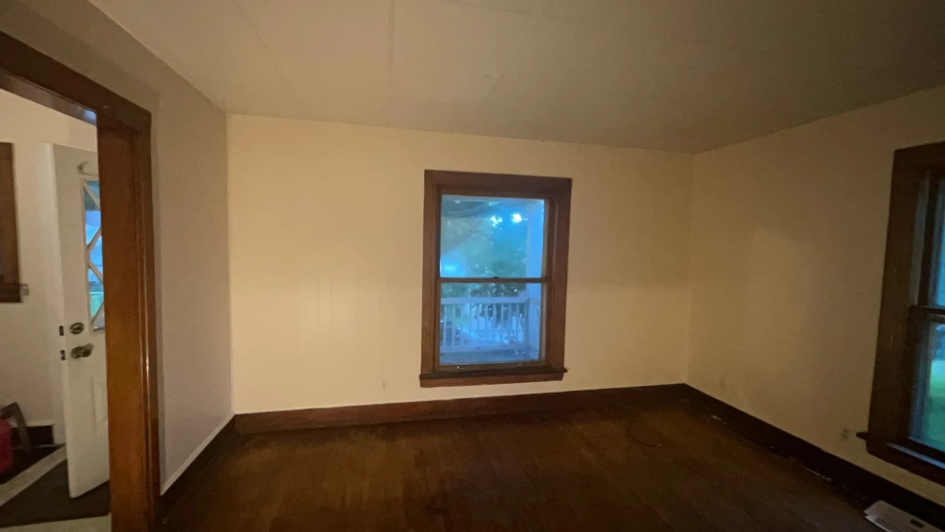1015 S COLUMBIA AVE - Image 4