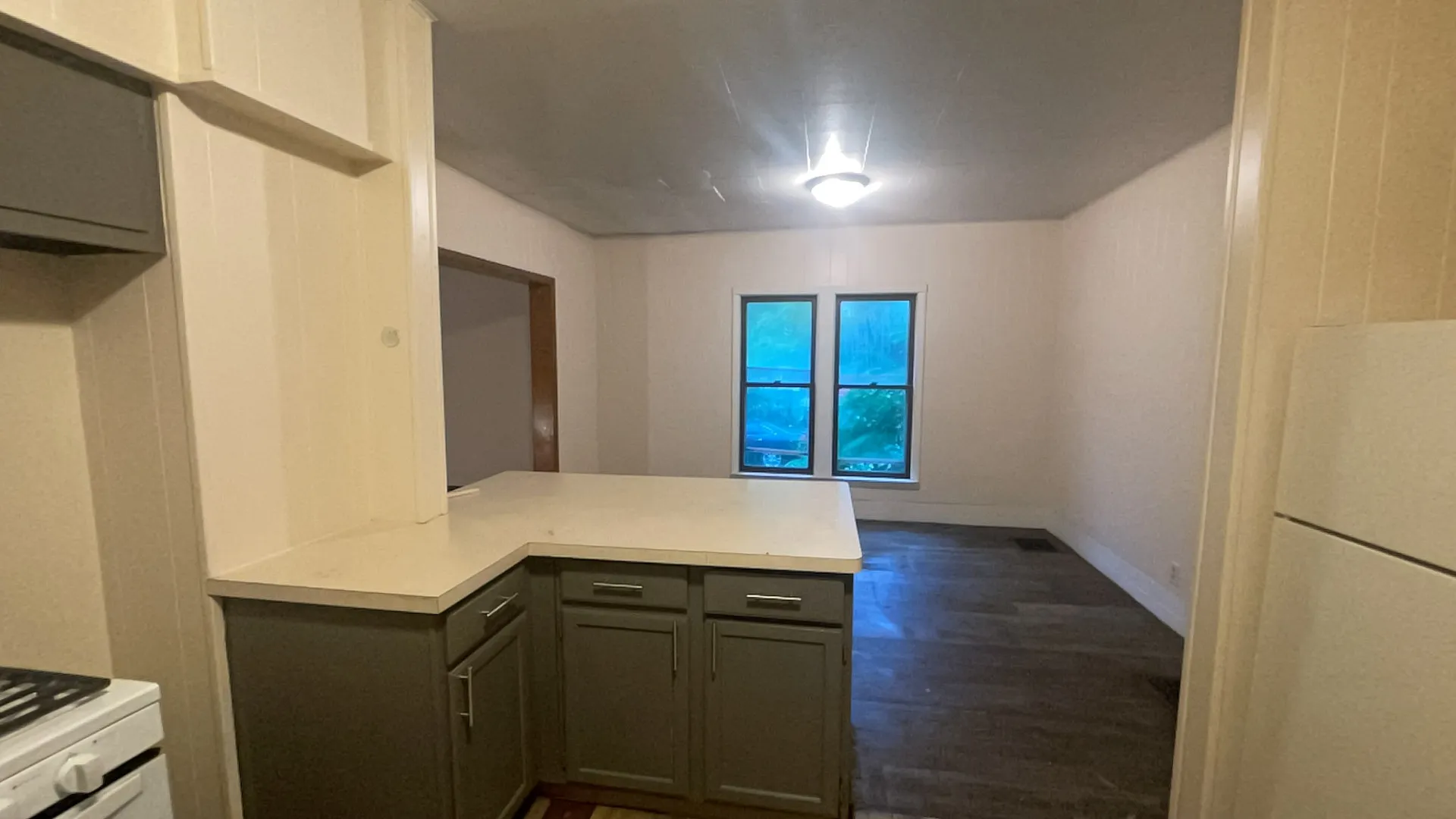 1015 S COLUMBIA AVE - Image 7