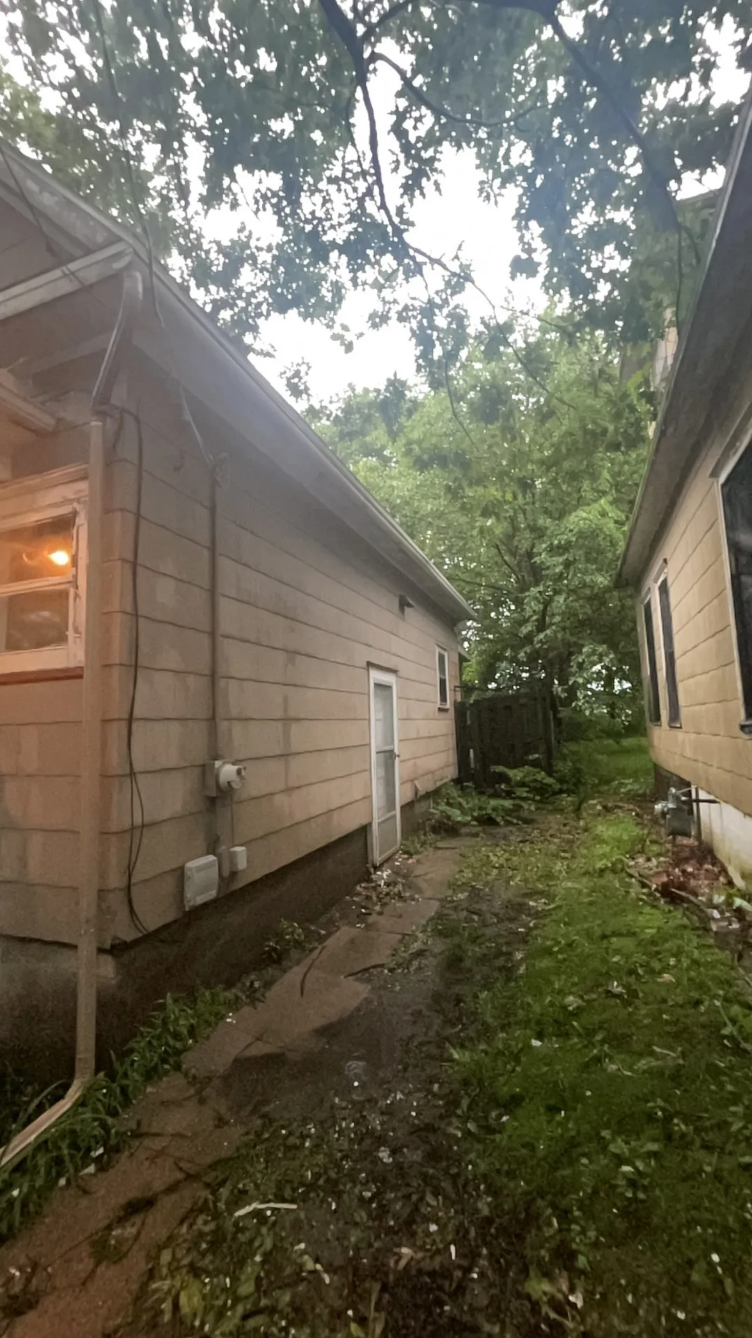 1015 S COLUMBIA AVE - Image 11