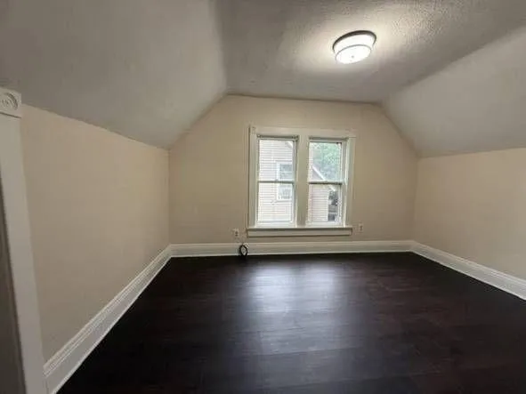 816 S James Ave - Image 3