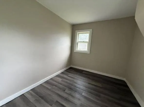 534 E Illinois St - Image 13