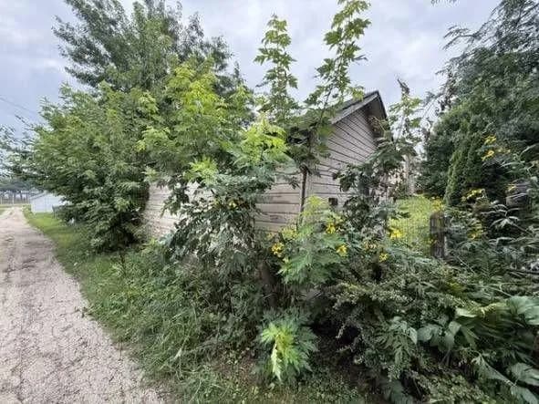 534 E Illinois St - Image 3