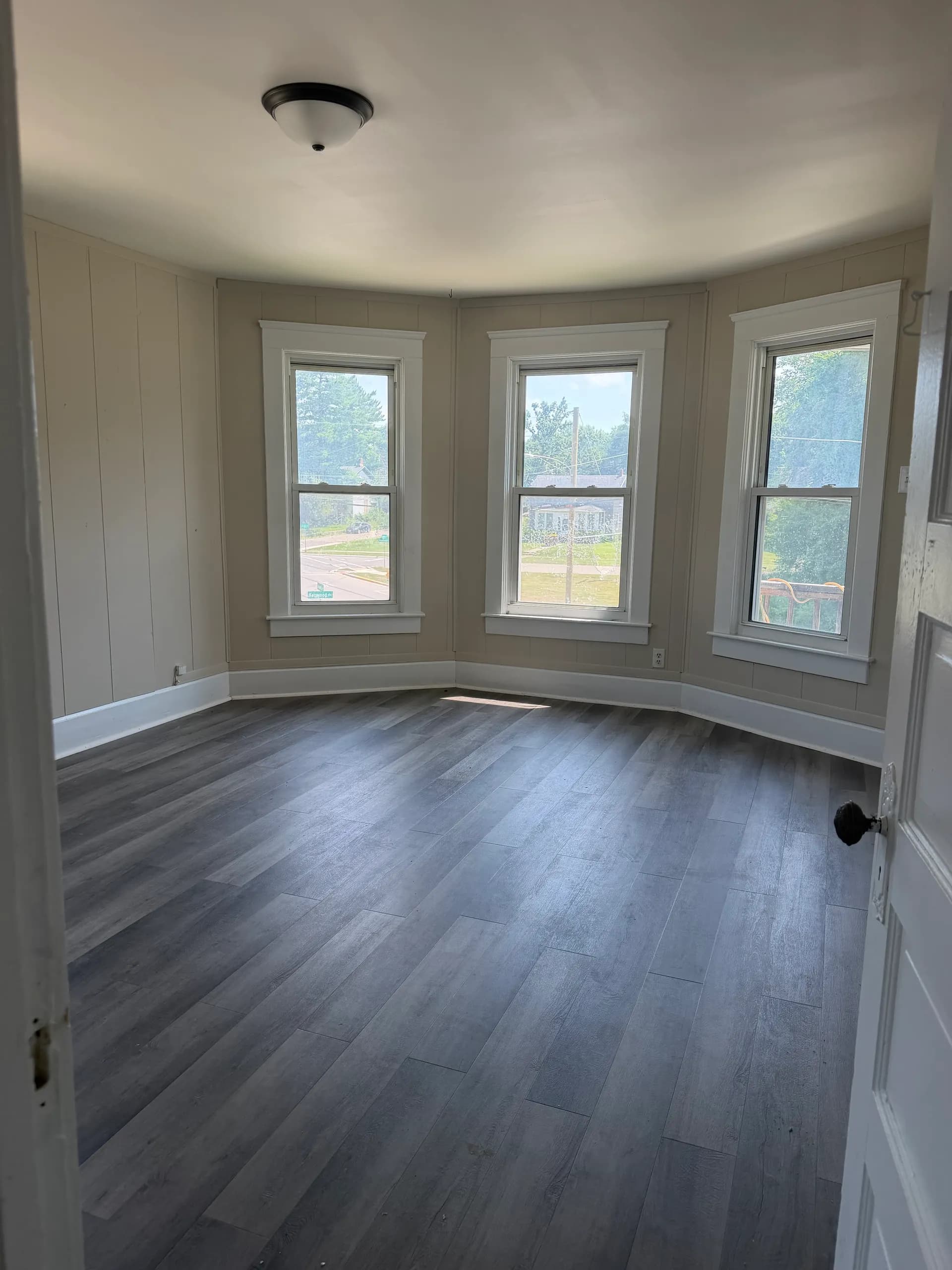 839 S Adams Ave - Image 3