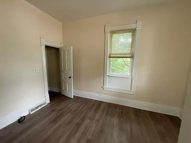 316 E Winslow St - Image 8