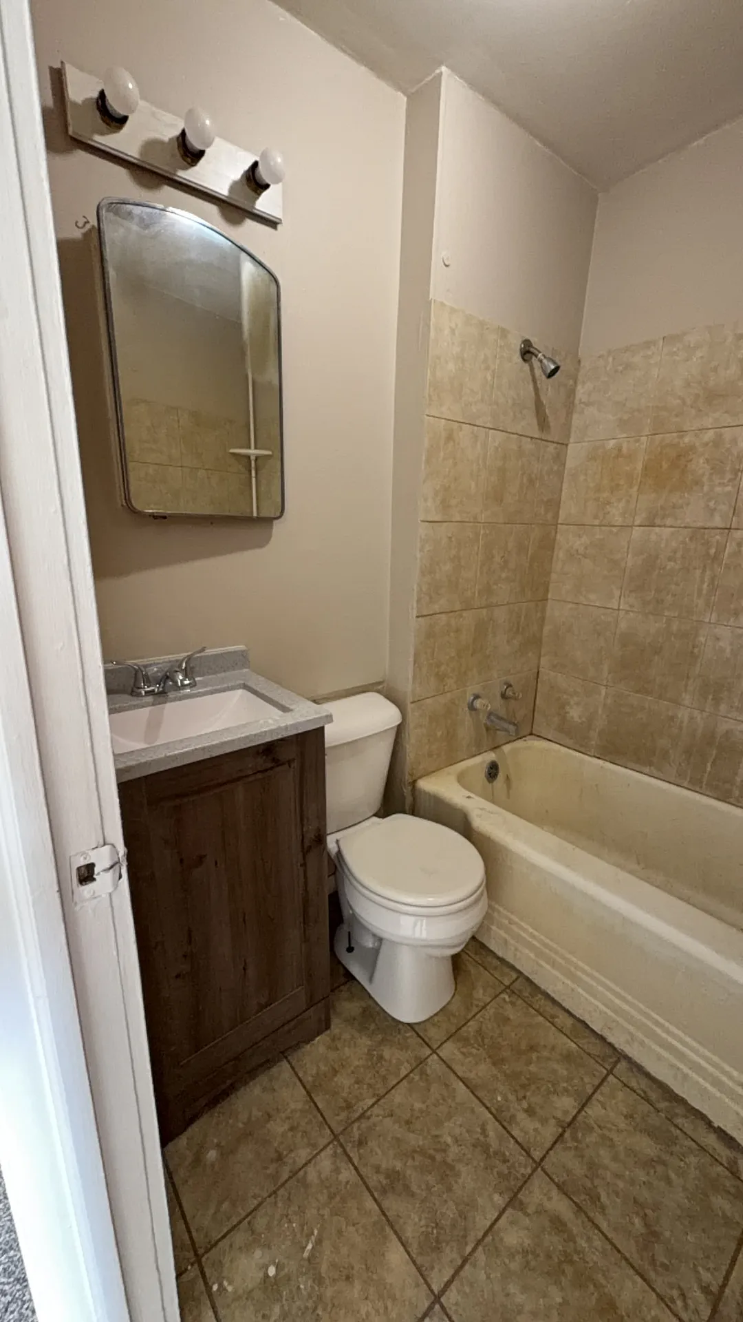 1265 S Galena Ave, Freeport, IL 61032 - Image 10