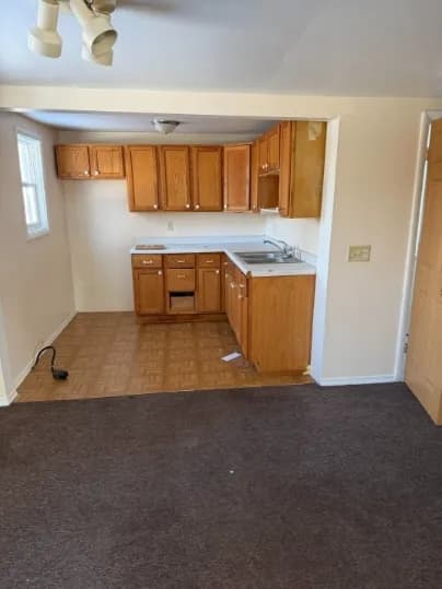601 W Winnebago Ave - Image 2