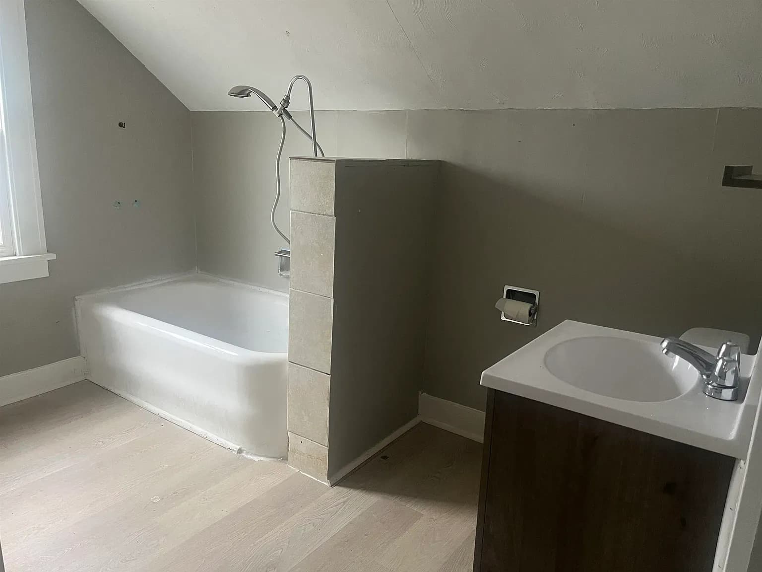 1478 S High Ave - Image 12