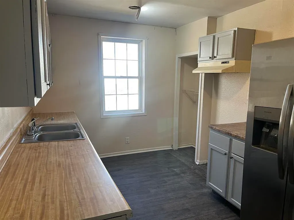 458 S Float Ave - Image 6