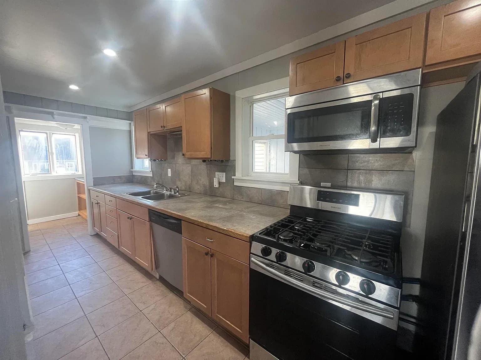 1470 S Demeter Dr - Image 18