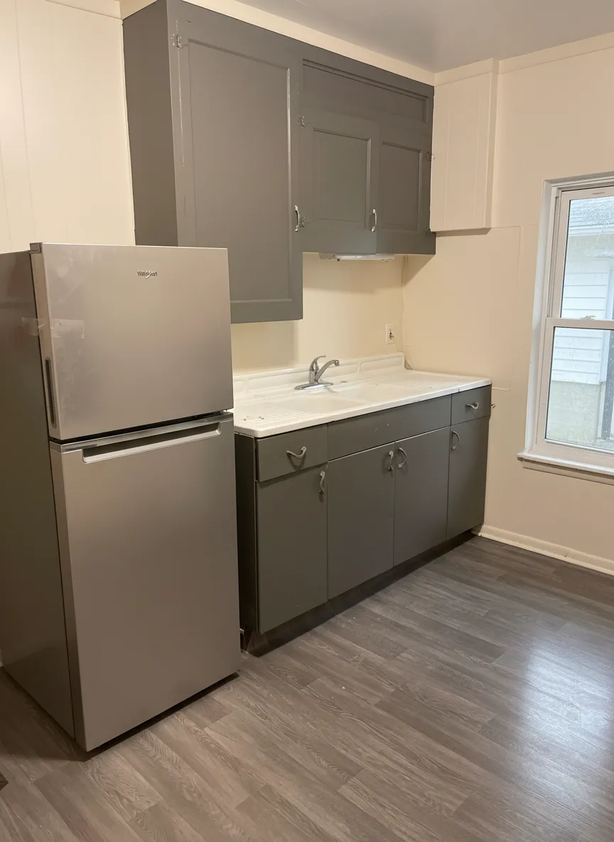 810-810 1/2 E Shawnee St - Image 4