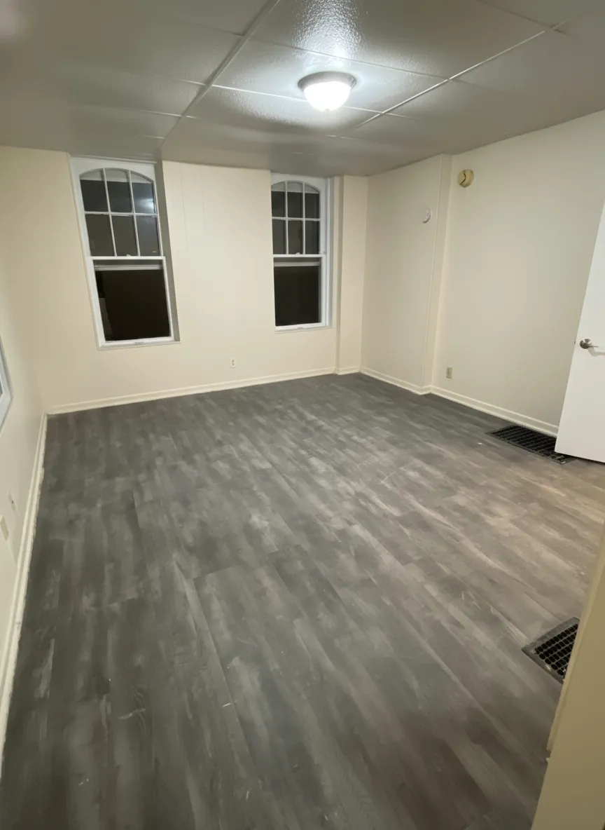 810-810 1/2 E Shawnee St - Image 8