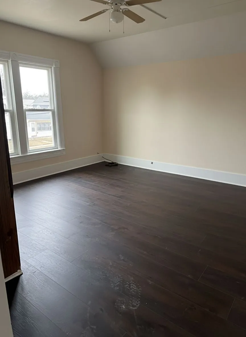 719 S Walnut Ave - Image 3