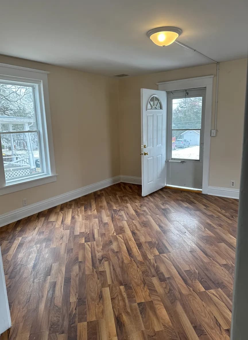 742 W Homer St - Image 2